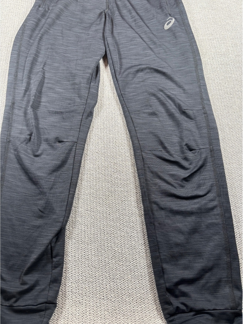 Asics Men's Gray Athletic Jogger Pants with Zip Pockets